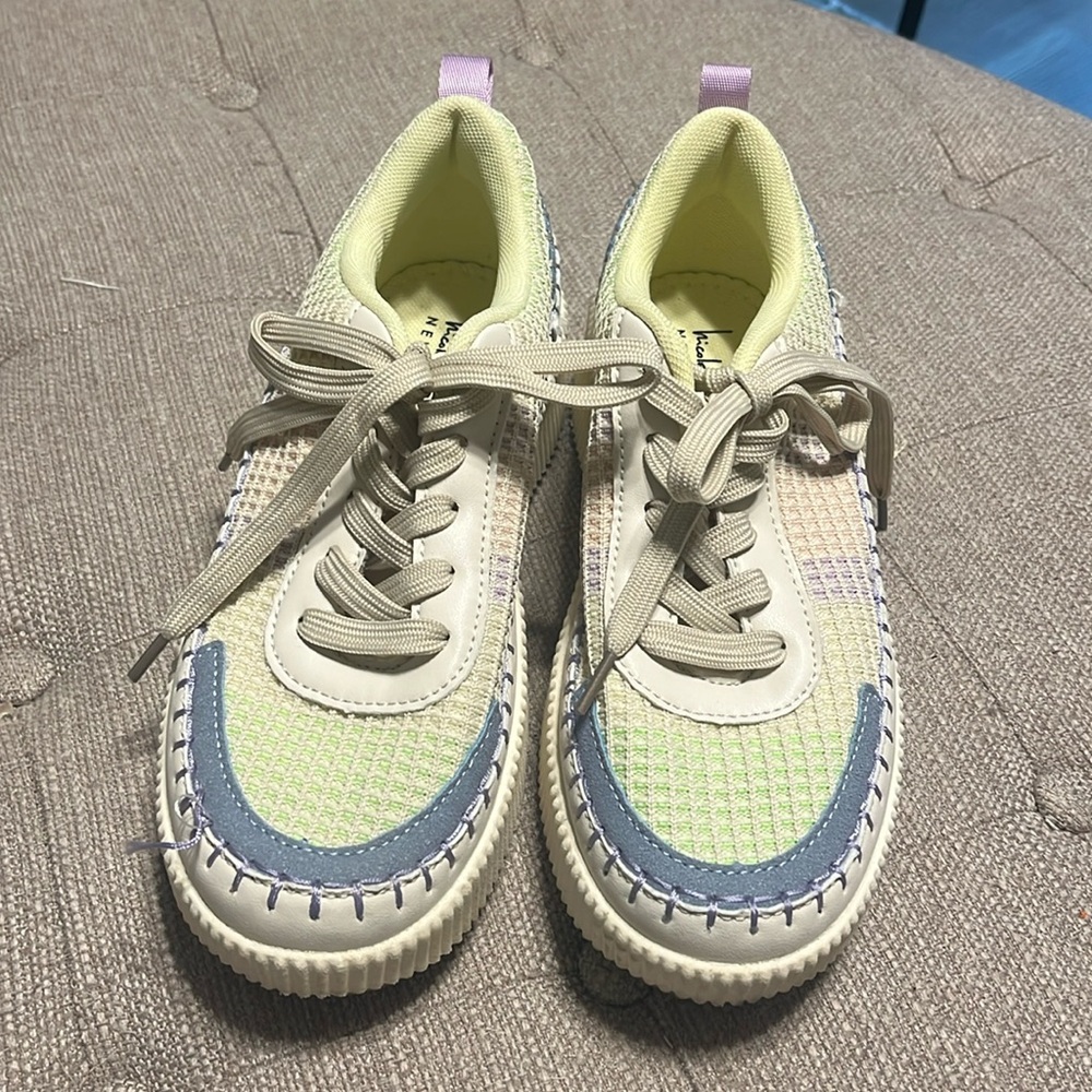 Nicole Miller Platform Sneakers NEW